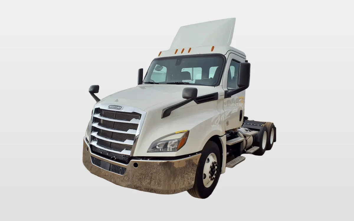 2019 Freightliner Cascadia - image 1