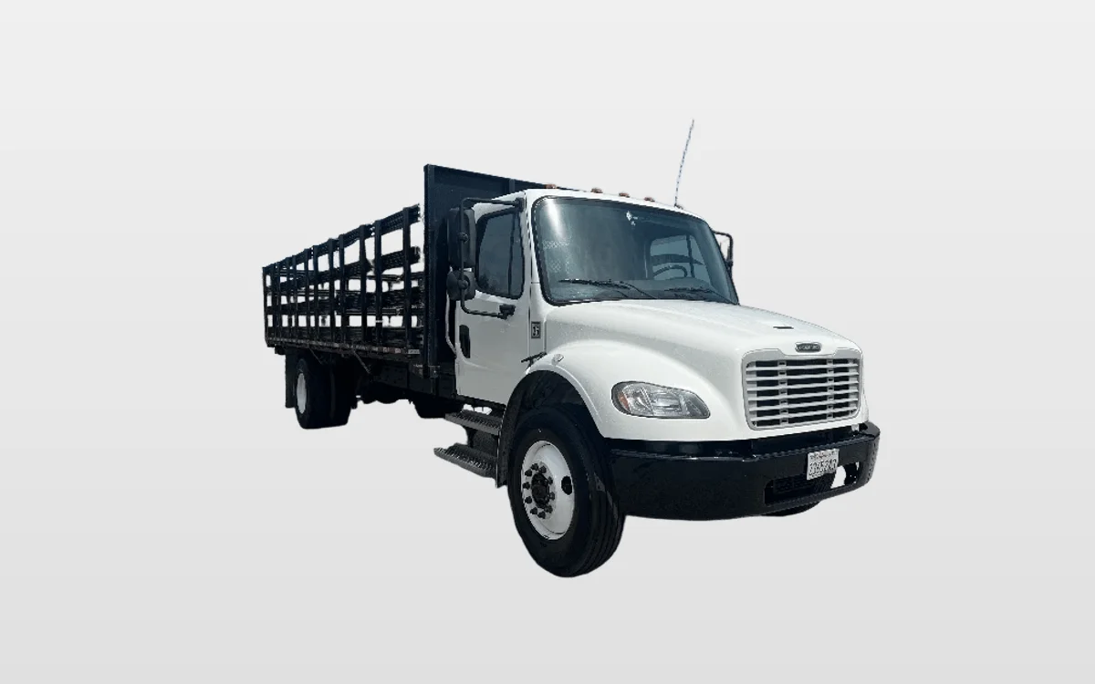 2021 Freightliner M2 106 - image 1