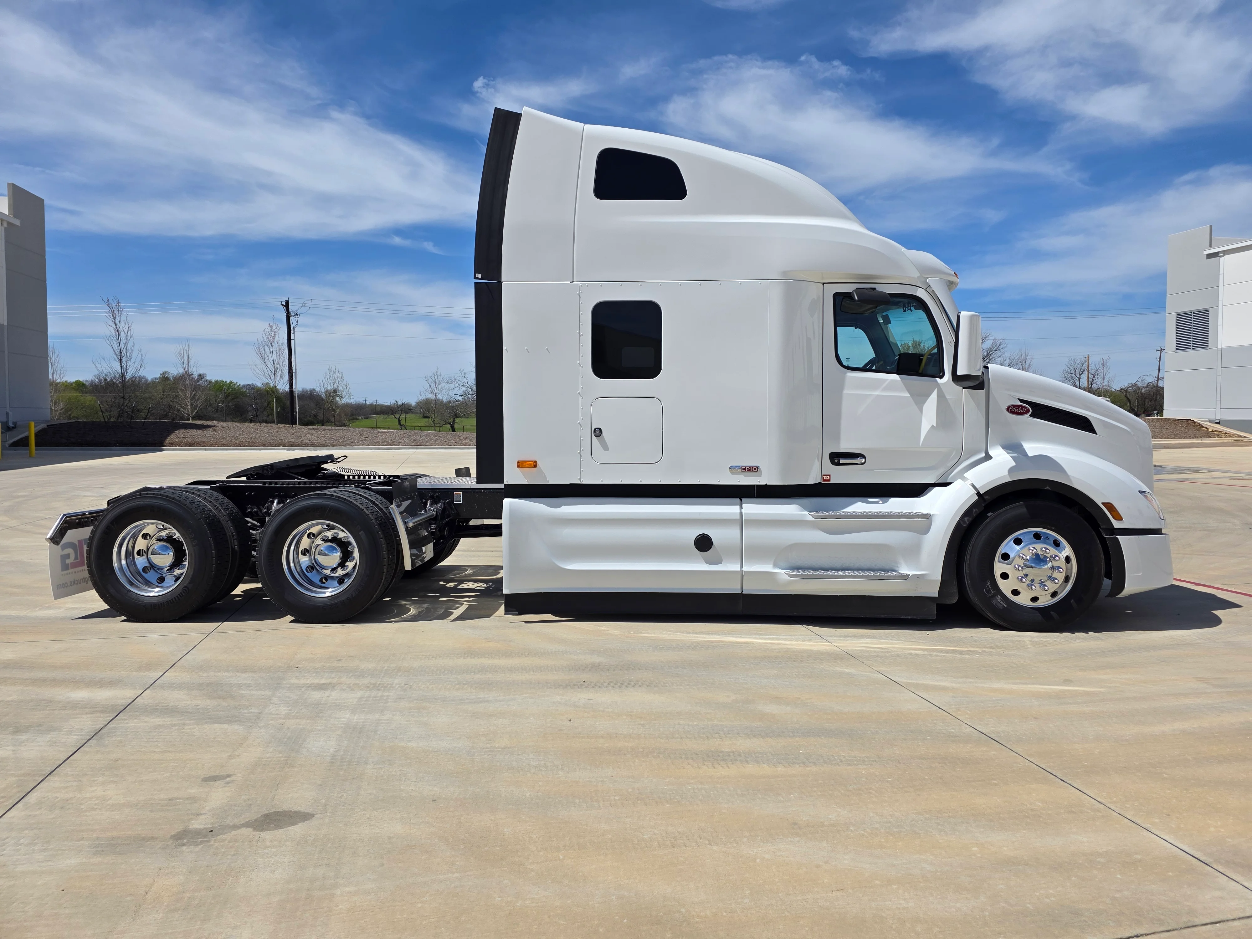 2027 Peterbilt 579 in Greensboro, NC — photo 6