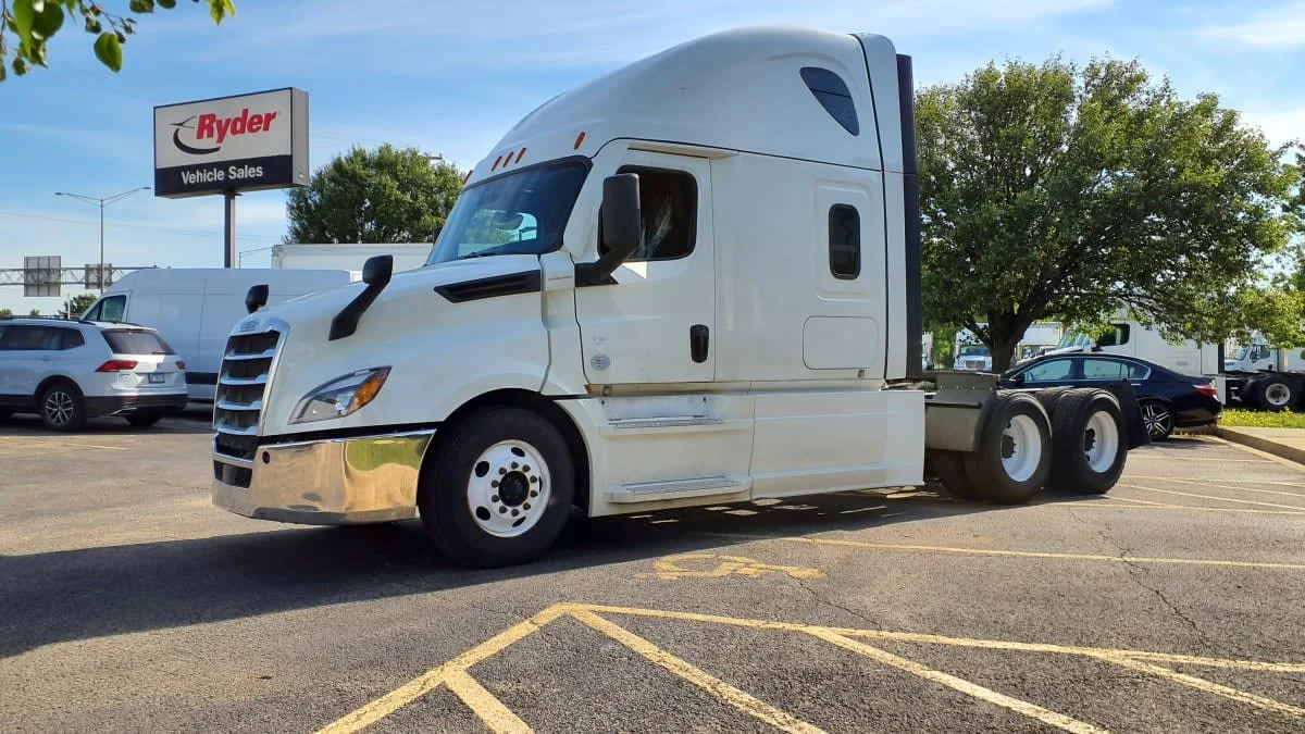 2023 Freightliner Cascadia