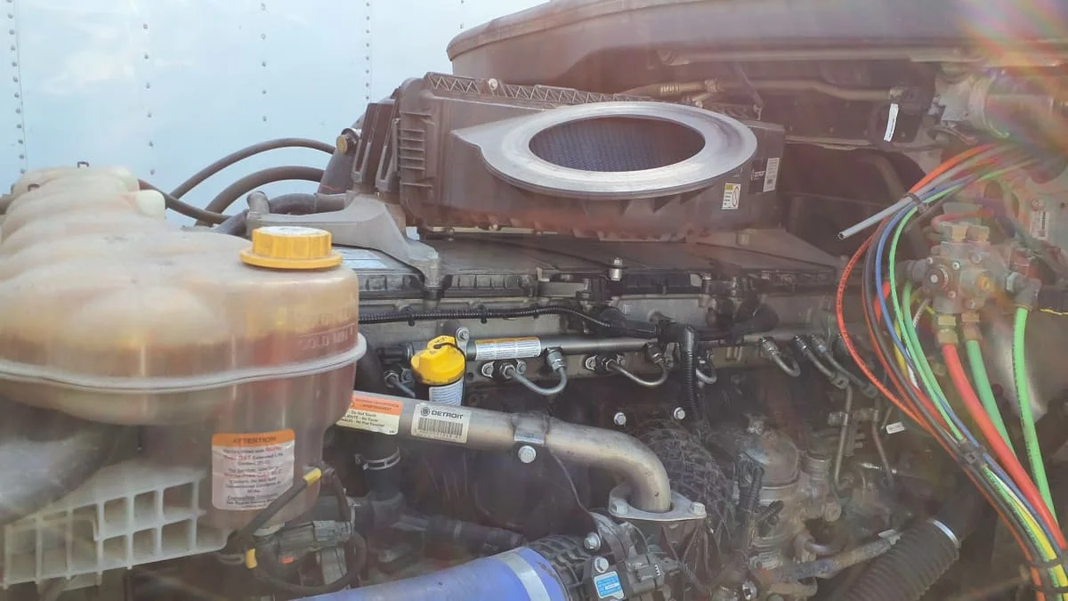 2023 Freightliner Cascadia in Bolingbrook, IL — photo 9