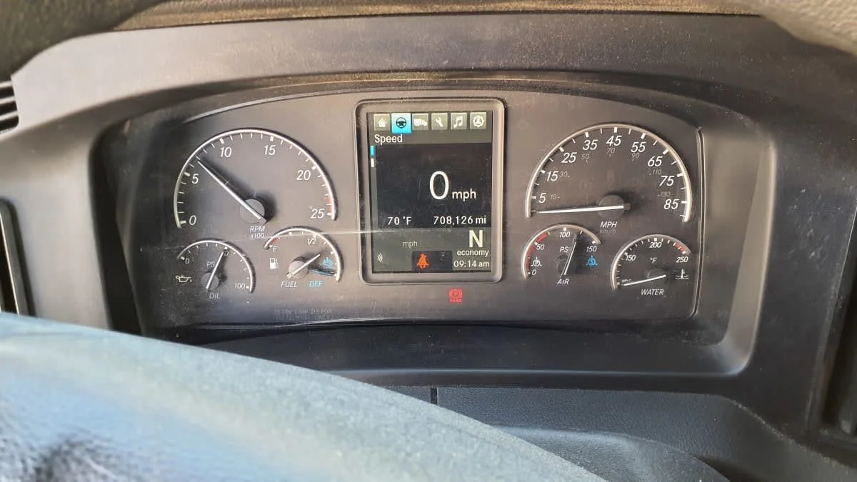 2023 Freightliner Cascadia in Bolingbrook, IL — photo 10