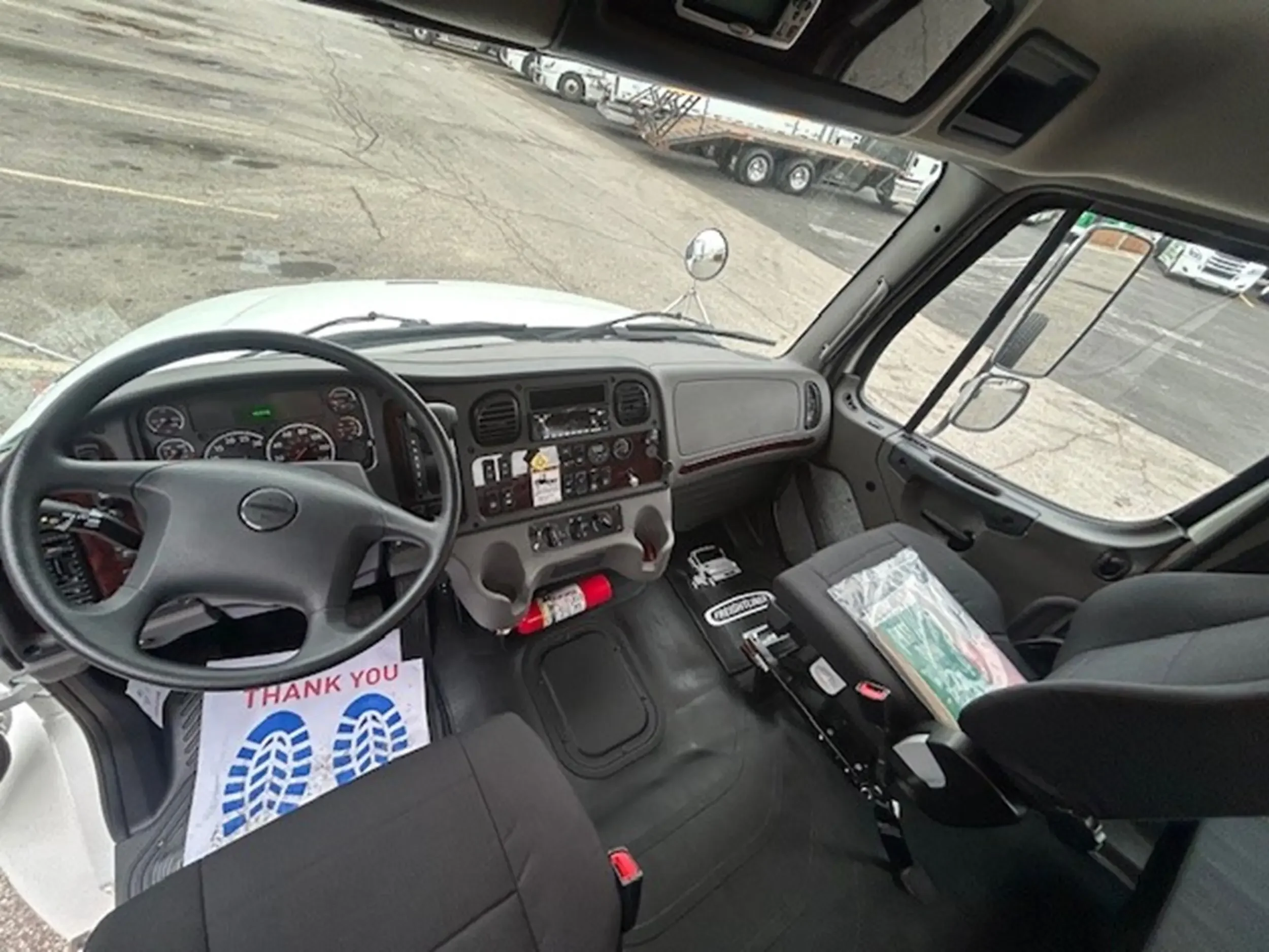 2026 Freightliner M2 106 - image 6