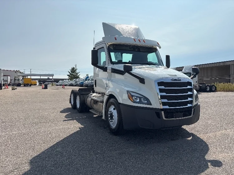 2019 Freightliner Cascadia in Lansing, MI