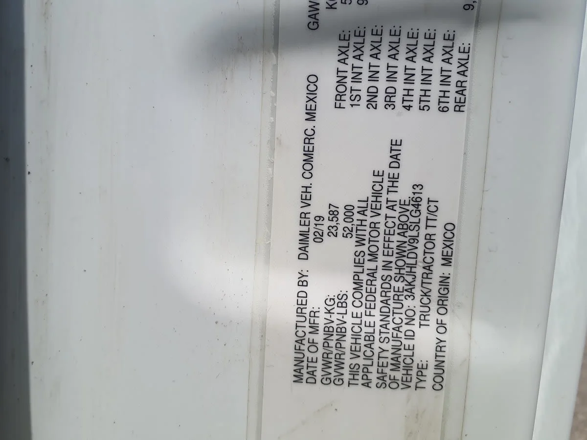 2020 Freightliner Cascadia in Wayland, MI — photo 10