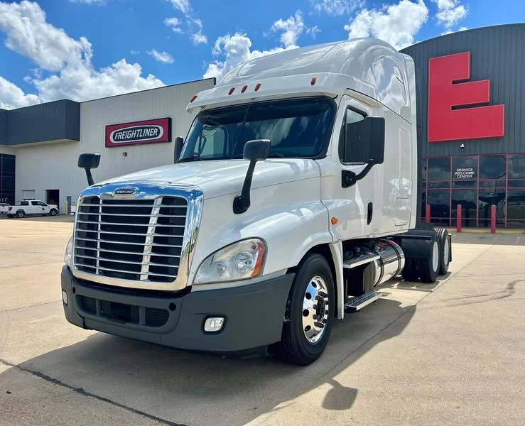 2020 Freightliner Cascadia