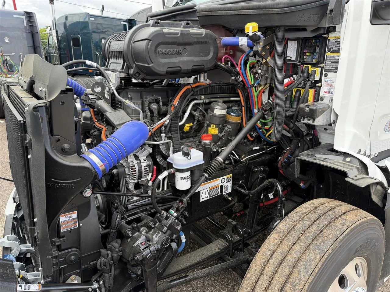 2027 Peterbilt 579 in Eau Claire, WI — photo 6
