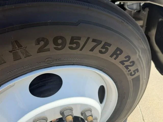 2025 Peterbilt 536 — photo 21