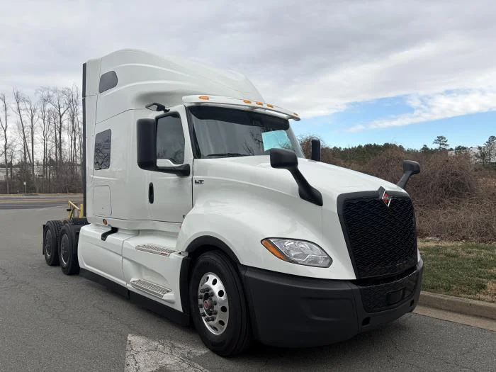 2026 International LT - image 4