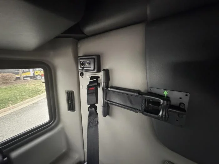 2026 International LT - image 22