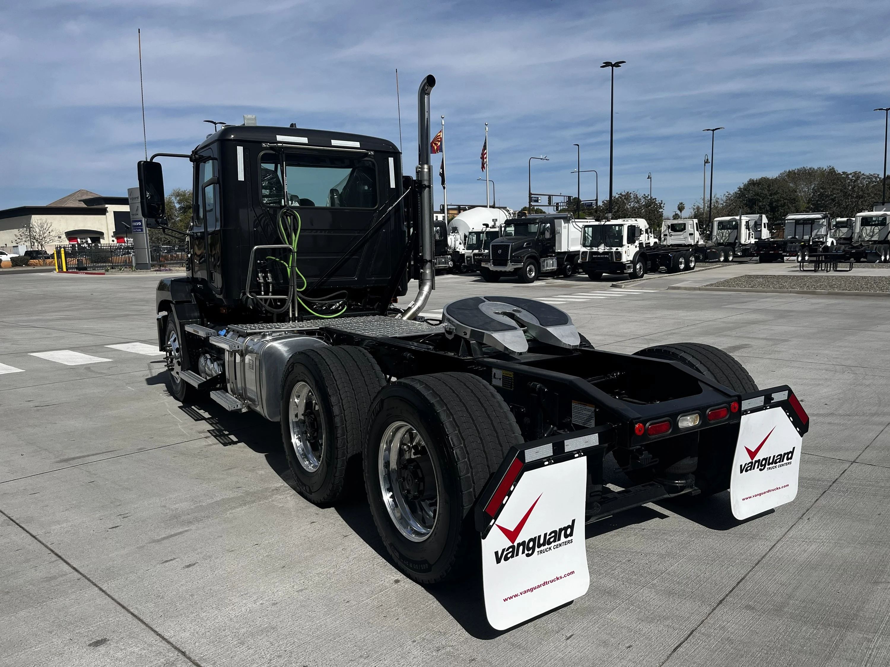 2025 Mack Anthem in Tolleson, AZ — photo 5
