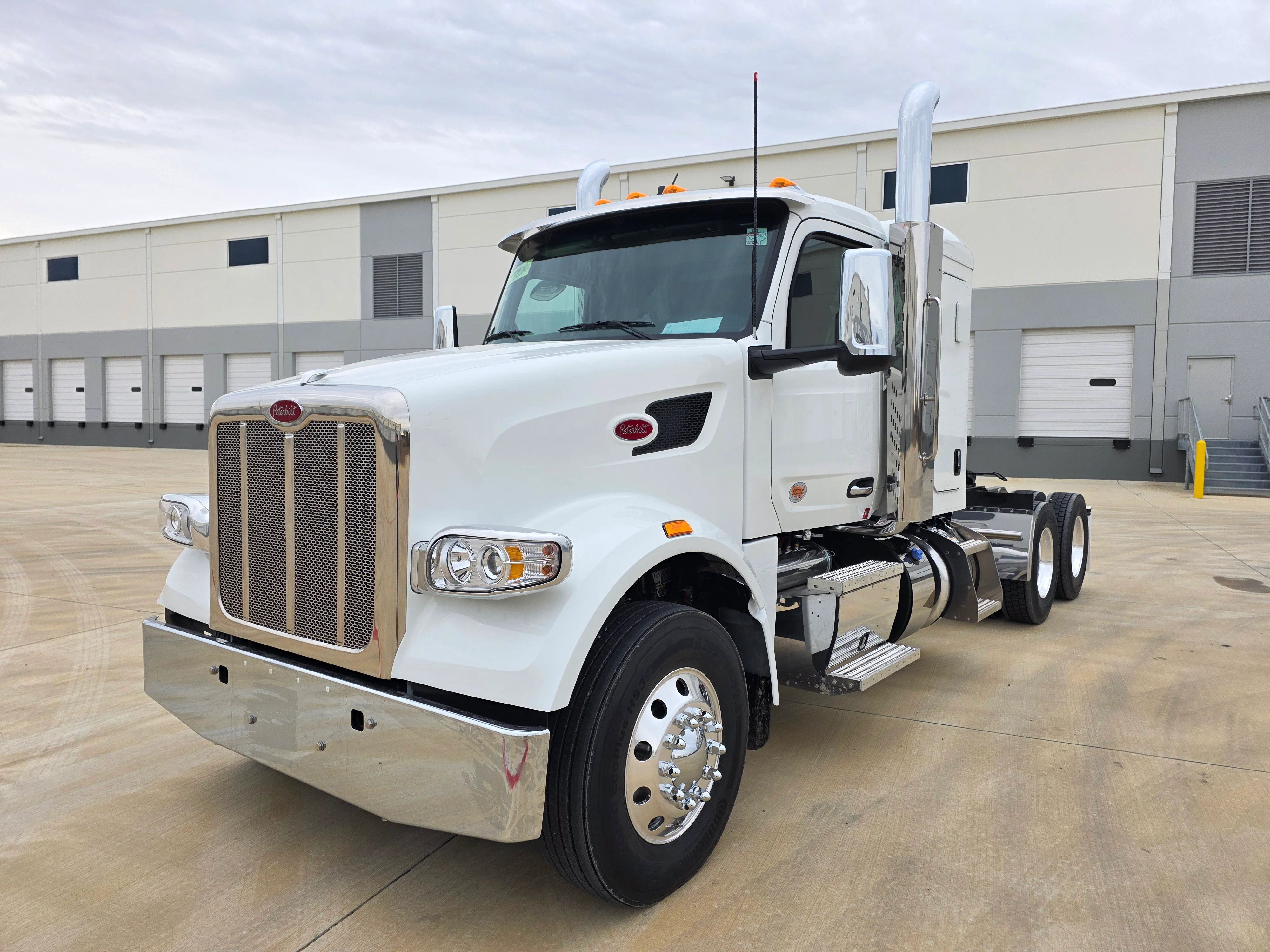 2027 Peterbilt 567 in Joplin, MO