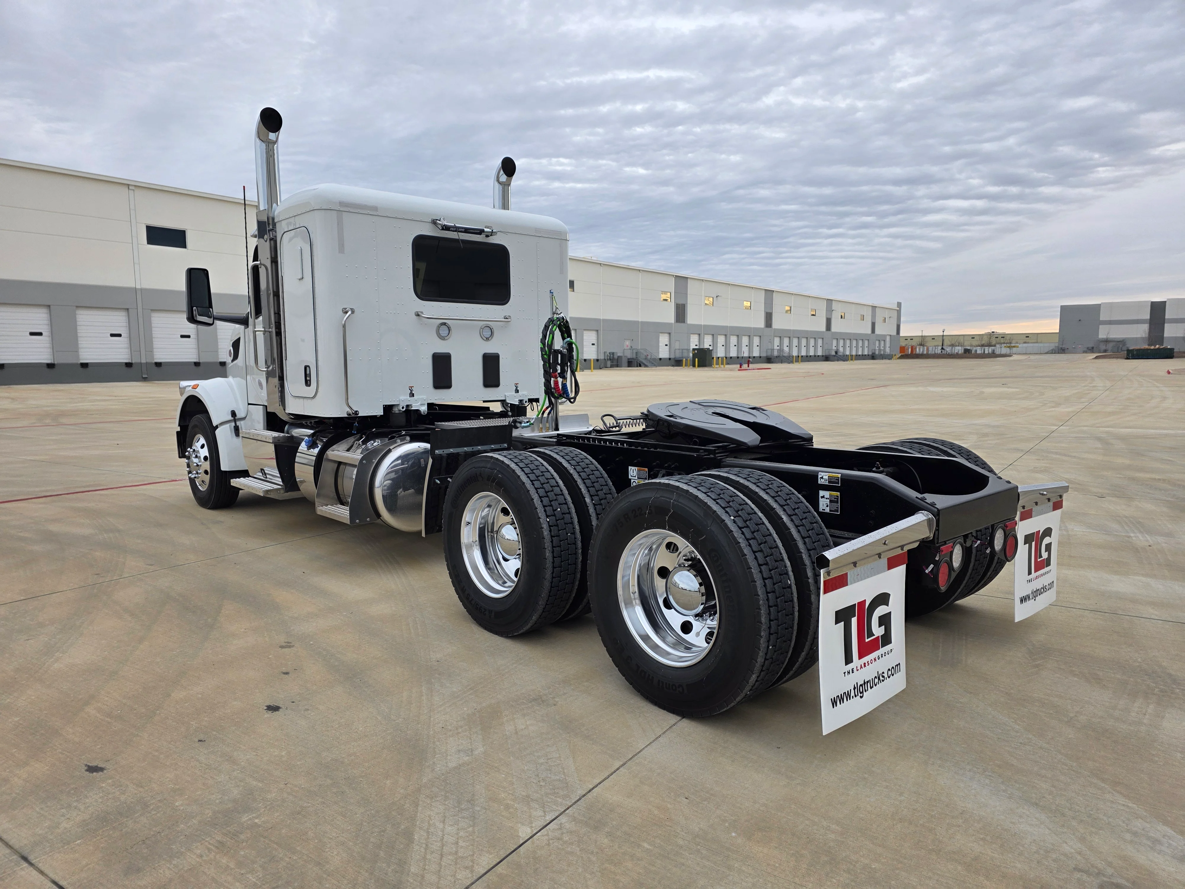 2027 Peterbilt 567 in Joplin, MO — photo 3