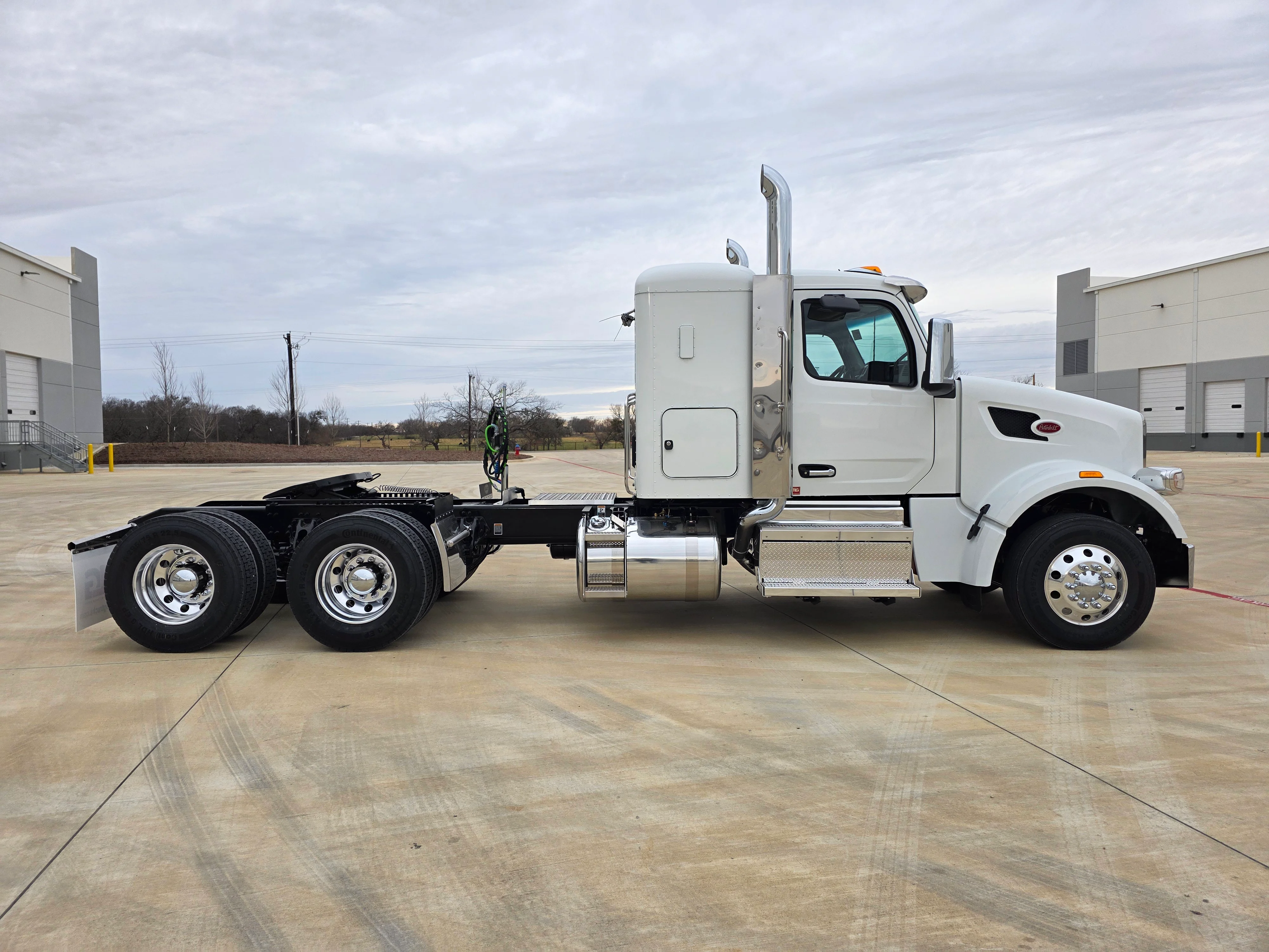 2027 Peterbilt 567 in Joplin, MO — photo 6
