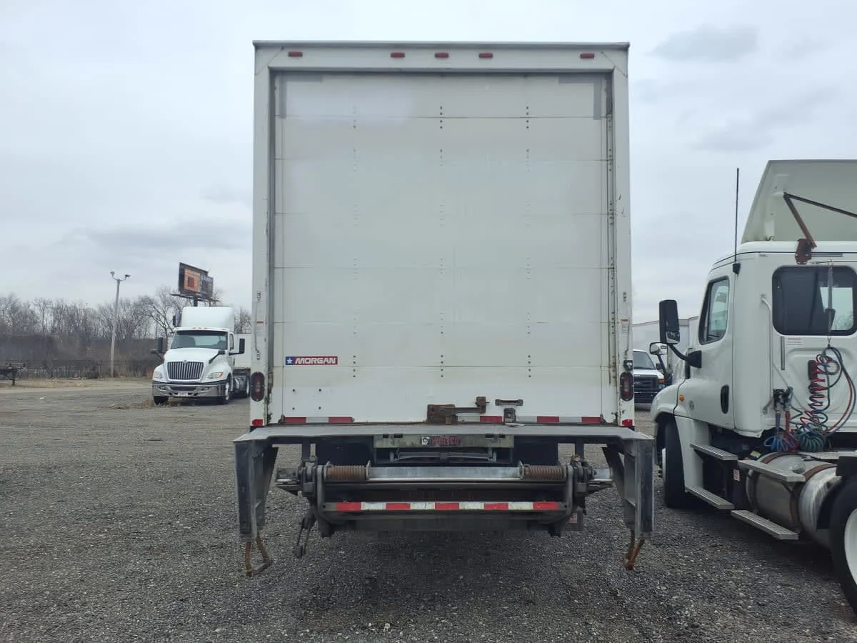 2019 Freightliner M2 106 in Taylor, MI — photo 5