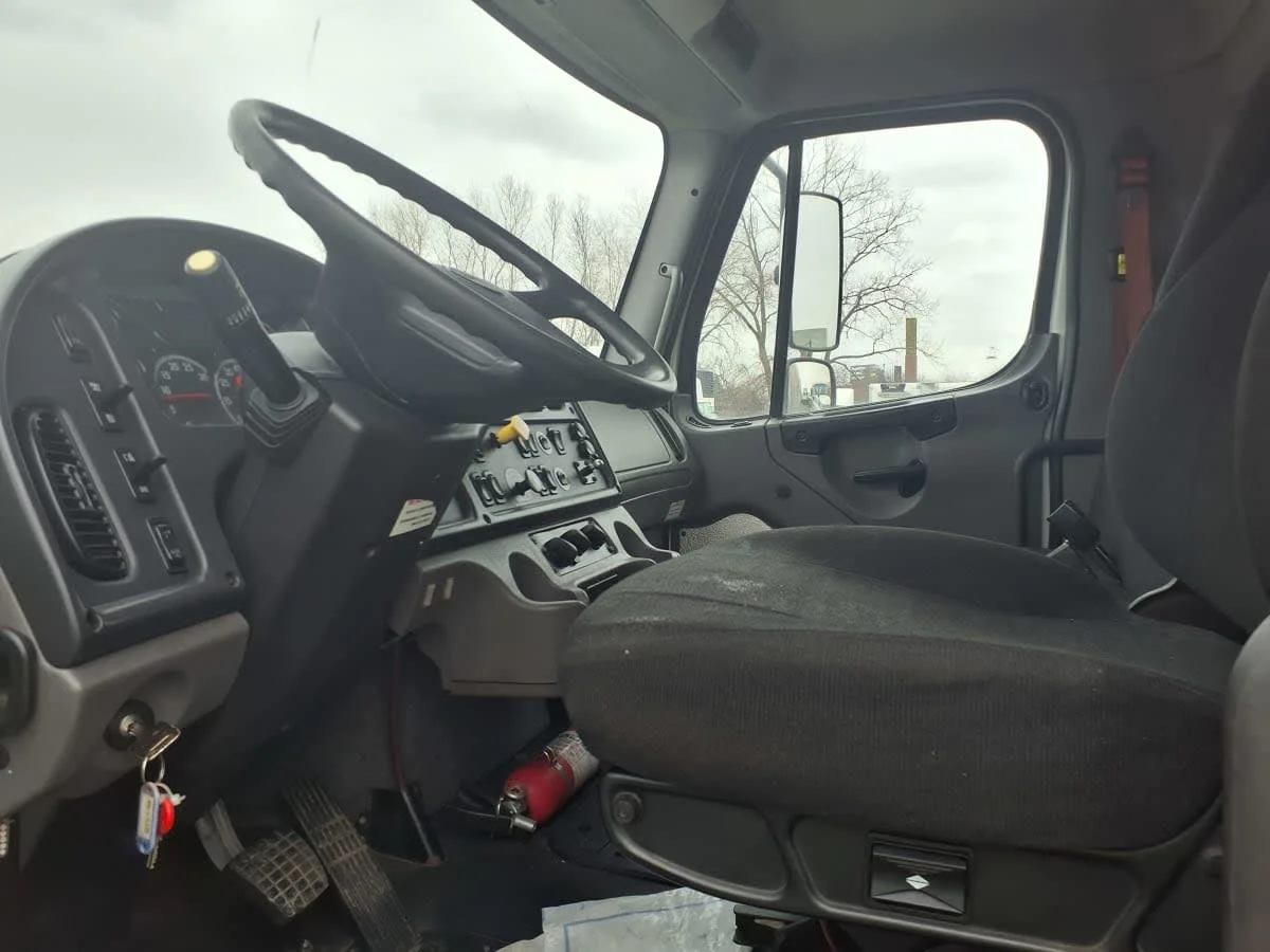 2019 Freightliner M2 106 in Taylor, MI — photo 7