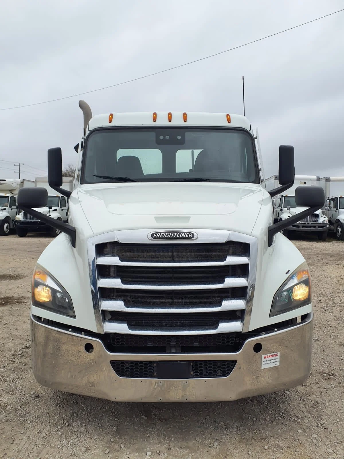 2021 Freightliner Cascadia - image 2