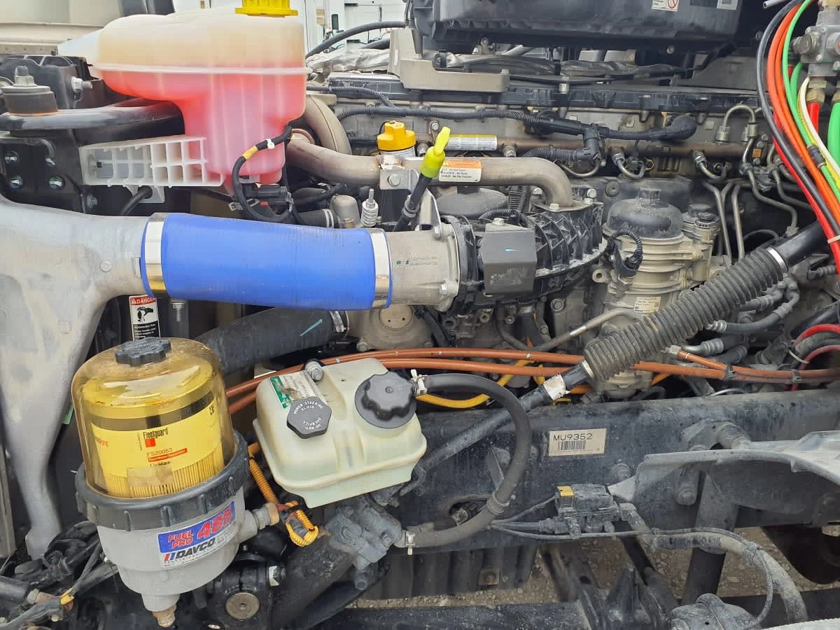 2021 Freightliner Cascadia - image 8