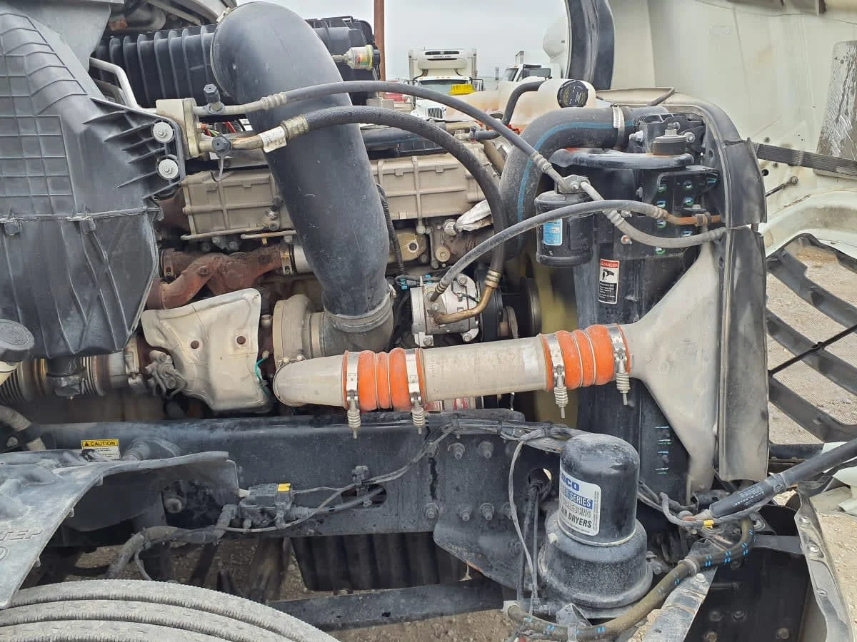 2021 Freightliner Cascadia in Converse, TX — photo 12