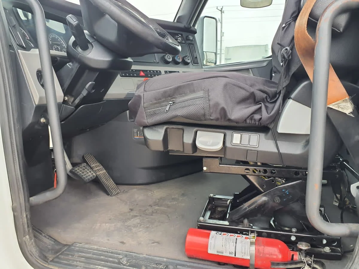 2021 Freightliner Cascadia in Converse, TX — photo 9