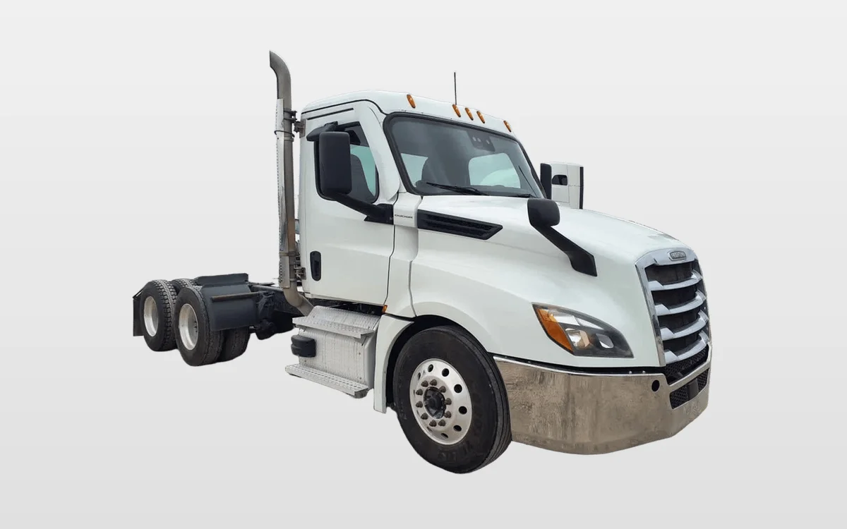 2021 Freightliner Cascadia - image 1