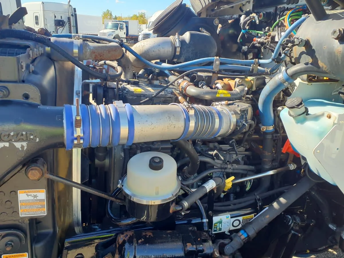 2020 Kenworth T370 - image 9