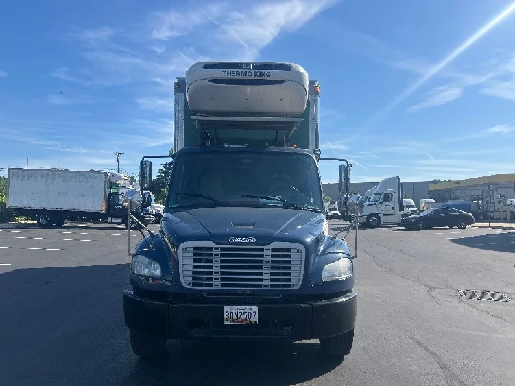2019 Freightliner eM2 in Jessup, MD — photo 2