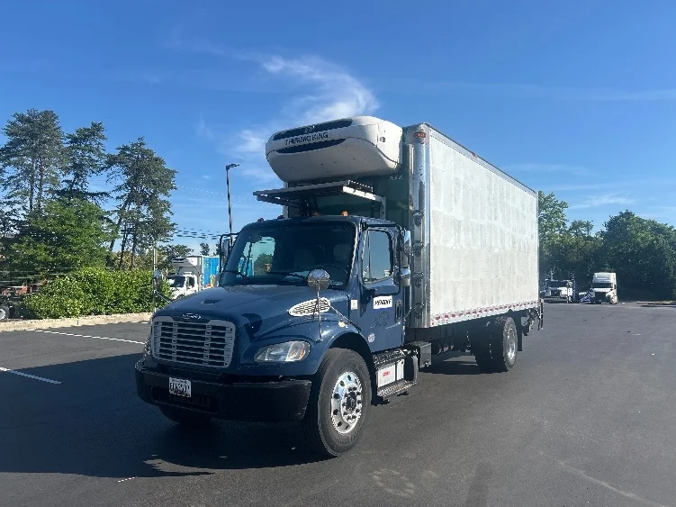 2019 Freightliner eM2 in Jessup, MD — photo 3
