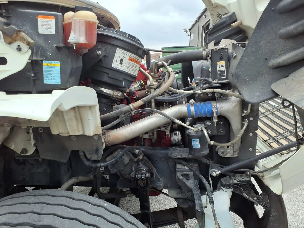 2017 Freightliner M2 106 - image 10