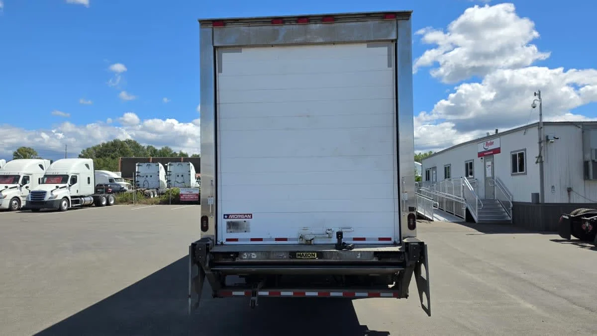 2020 Freightliner M2 106 in Tacoma, WA — photo 5