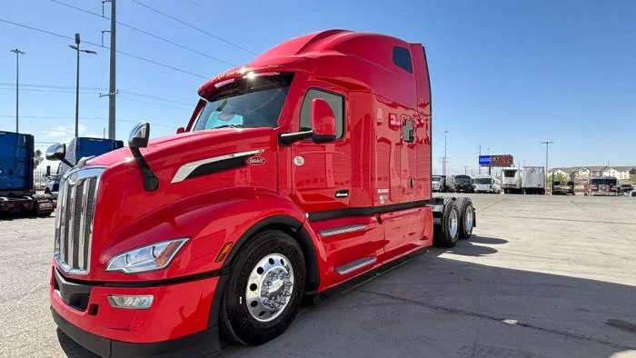 2024 Peterbilt 579 - image 2