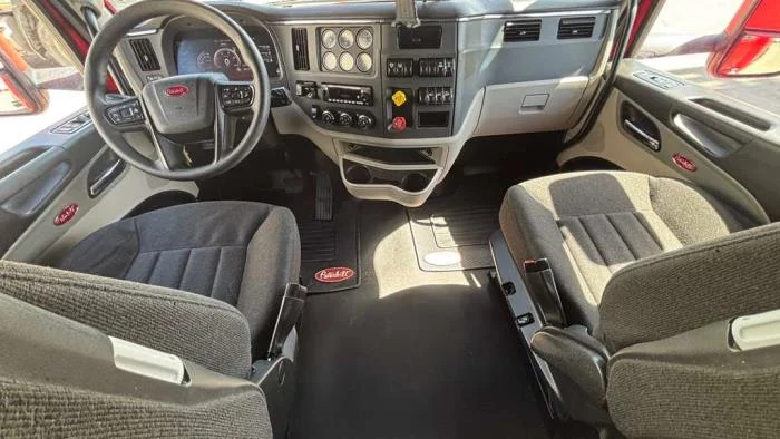 2024 Peterbilt 579 - image 20
