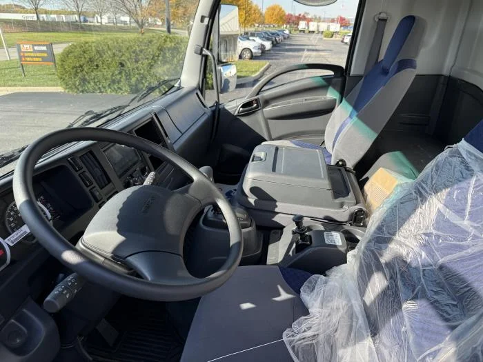 2026 Isuzu FTR - image 24