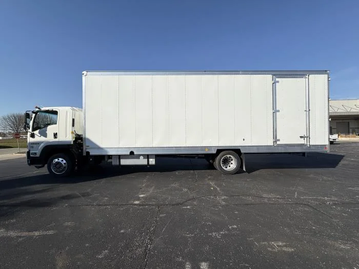 2026 Isuzu FTR - image 10