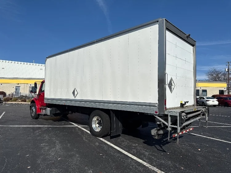 2022 Freightliner M2 106 in Harrisburg, PA — photo 6