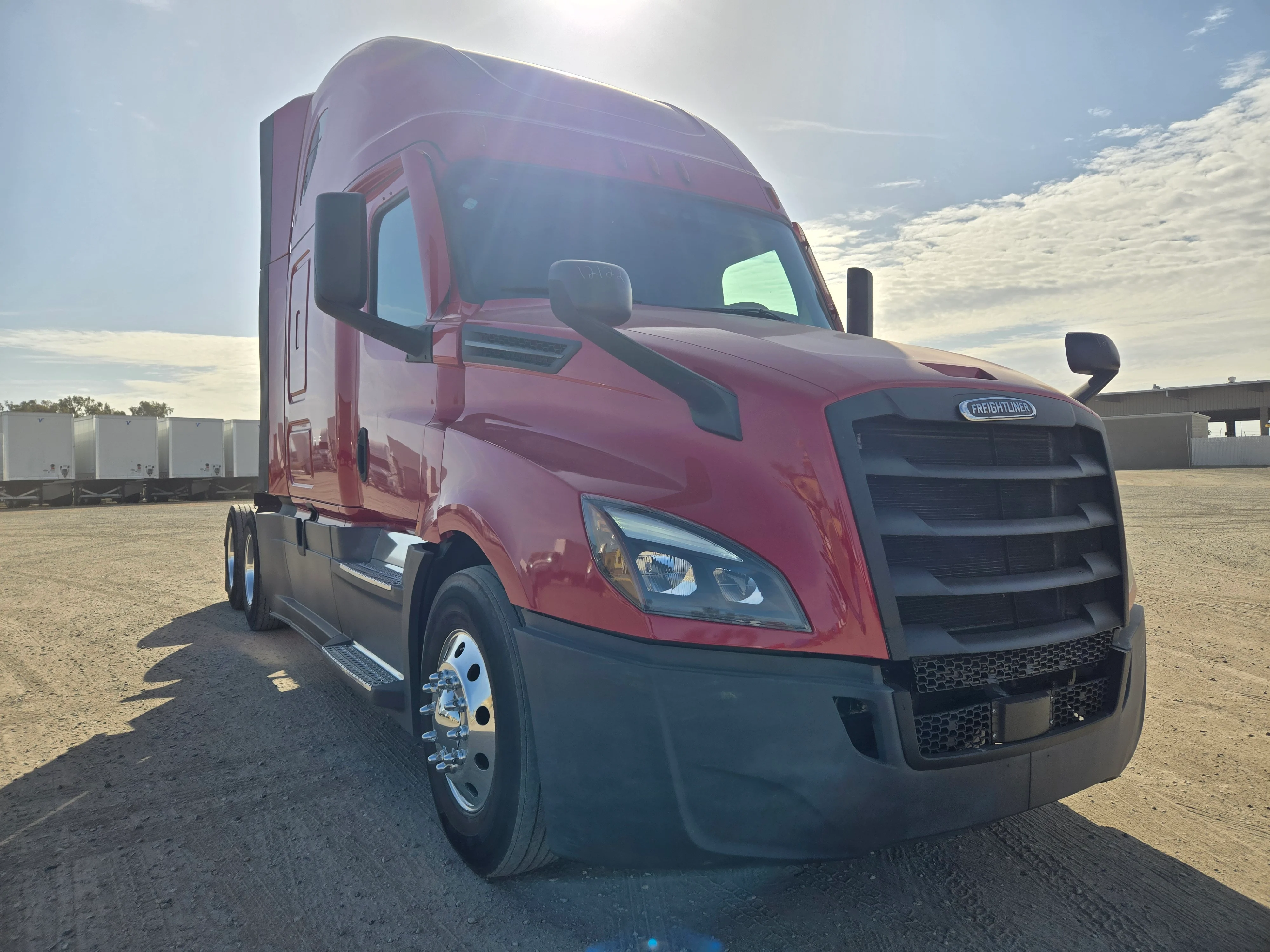 2021 Freightliner Cascadia in Fresno, CA — photo 3