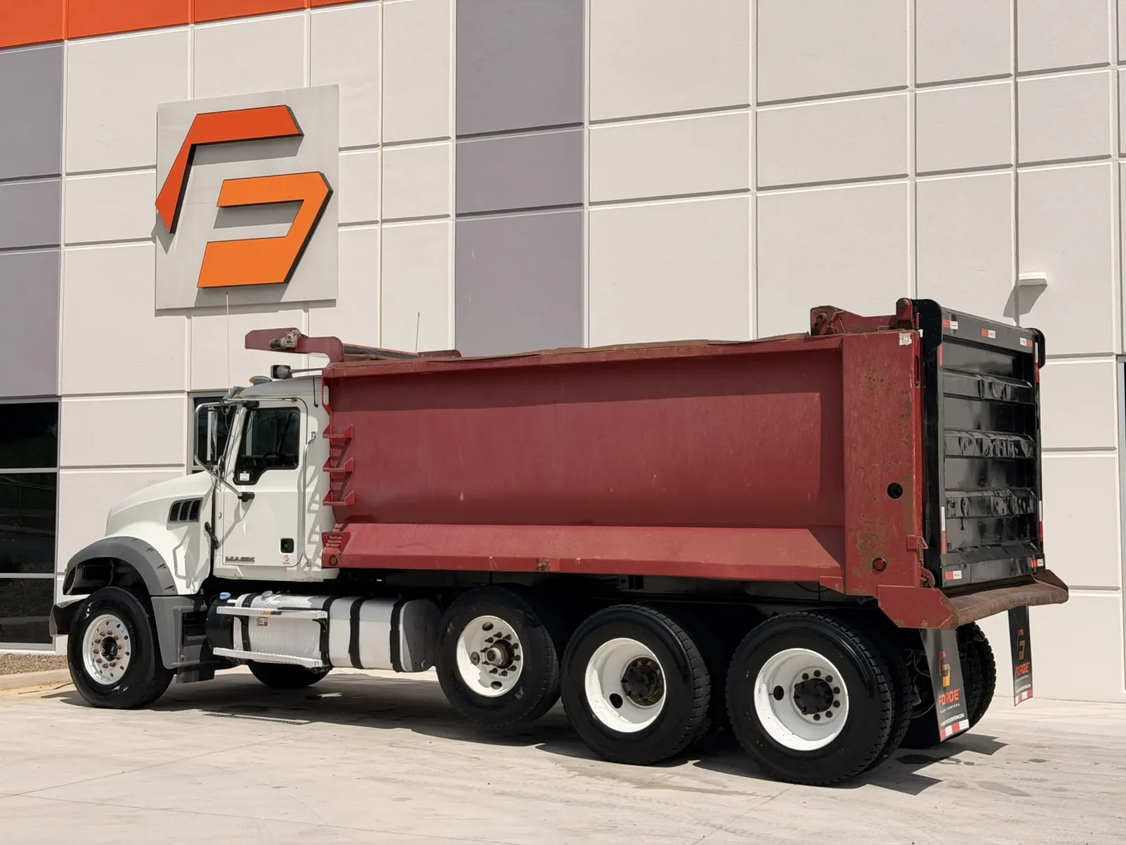 2015 Mack Granite in Greer, SC — photo 7