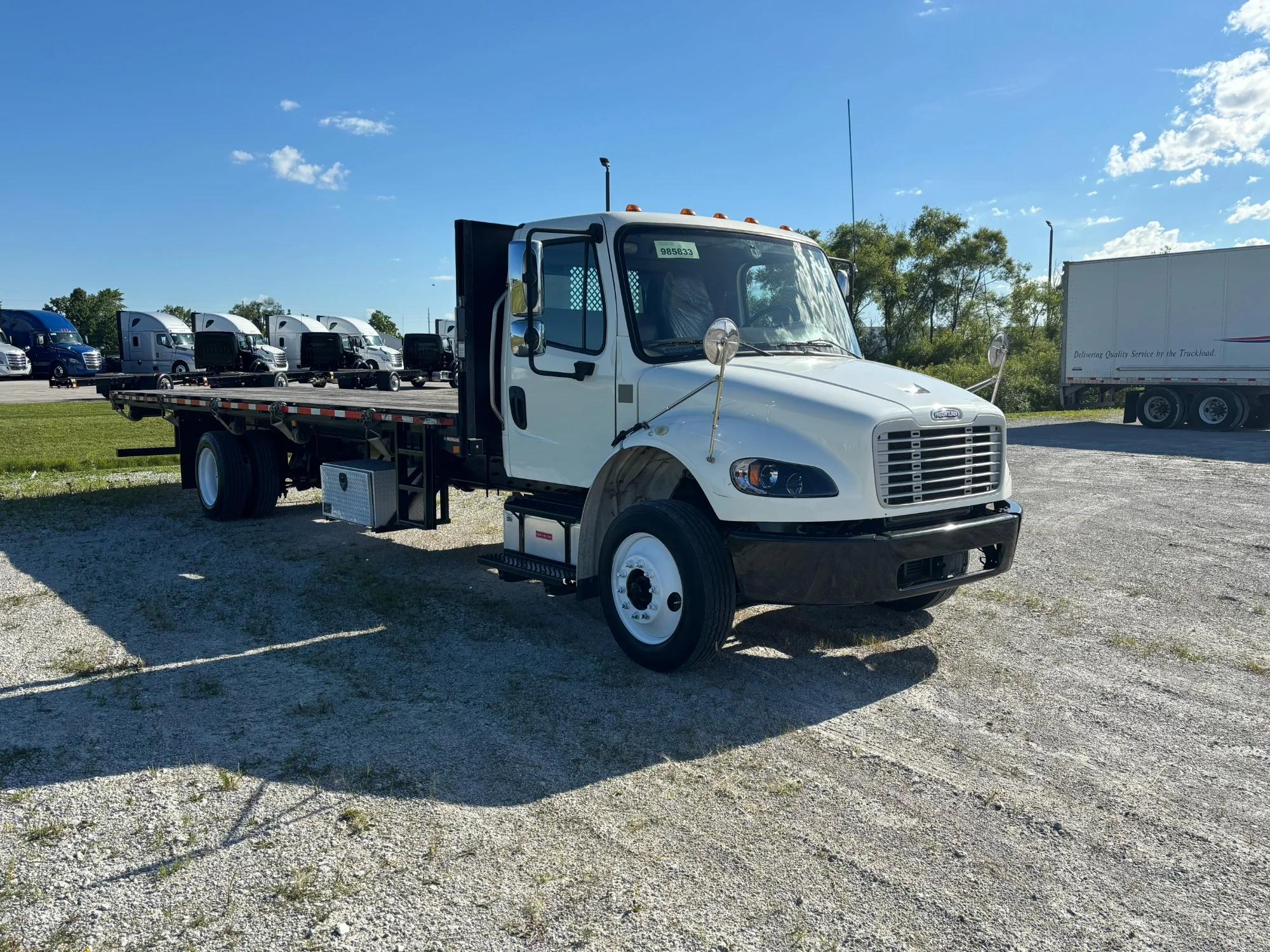 2019 Freightliner M2 106 in Fort Wayne, IN — photo 2