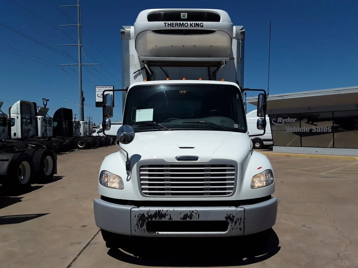 2019 Freightliner M2 106 - image 2