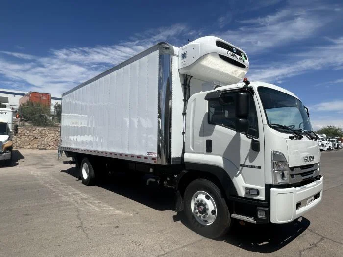 2026 Isuzu FTR — photo 3