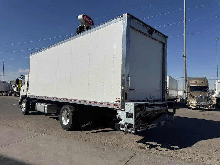 2026 Isuzu FTR — photo 4