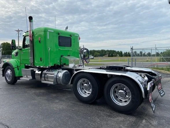2025 Peterbilt 567 in Perrysburg, OH — photo 2