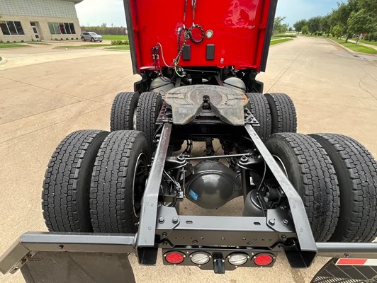 2024 Kenworth T680 in Cedar Rapids, IA — photo 5