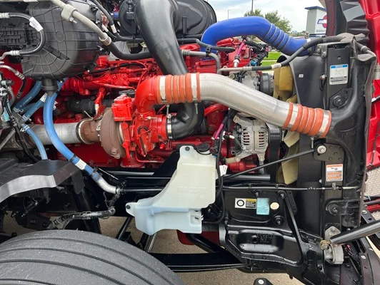 2024 Kenworth T680 in Cedar Rapids, IA — photo 14